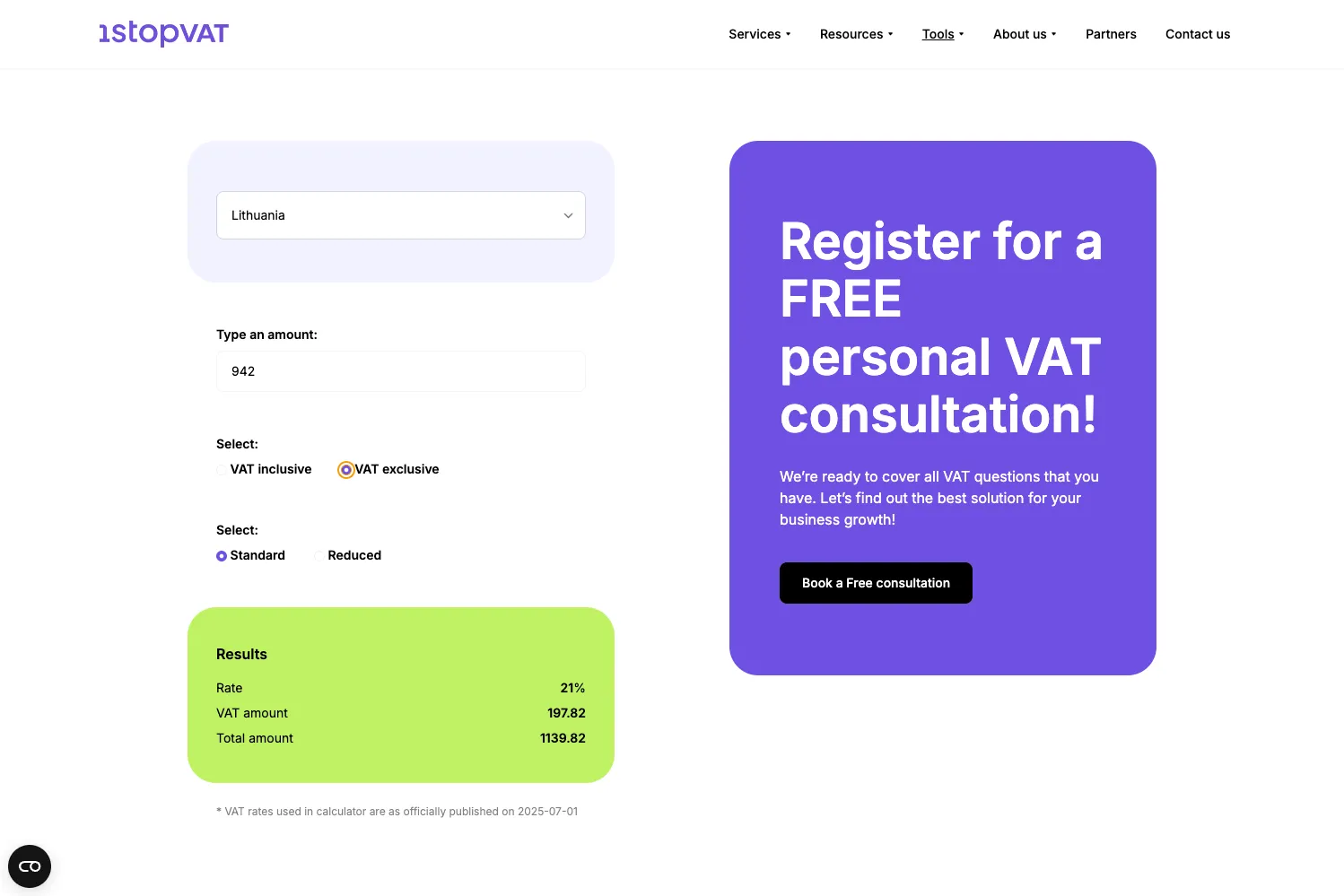 Interaktyvi PVM skaičiuoklė, rodanti 942 EUR sumos su 21% PVM tarifu apskaičiavimą, PVM sumą ir bendrą sumą su mokesčiais.