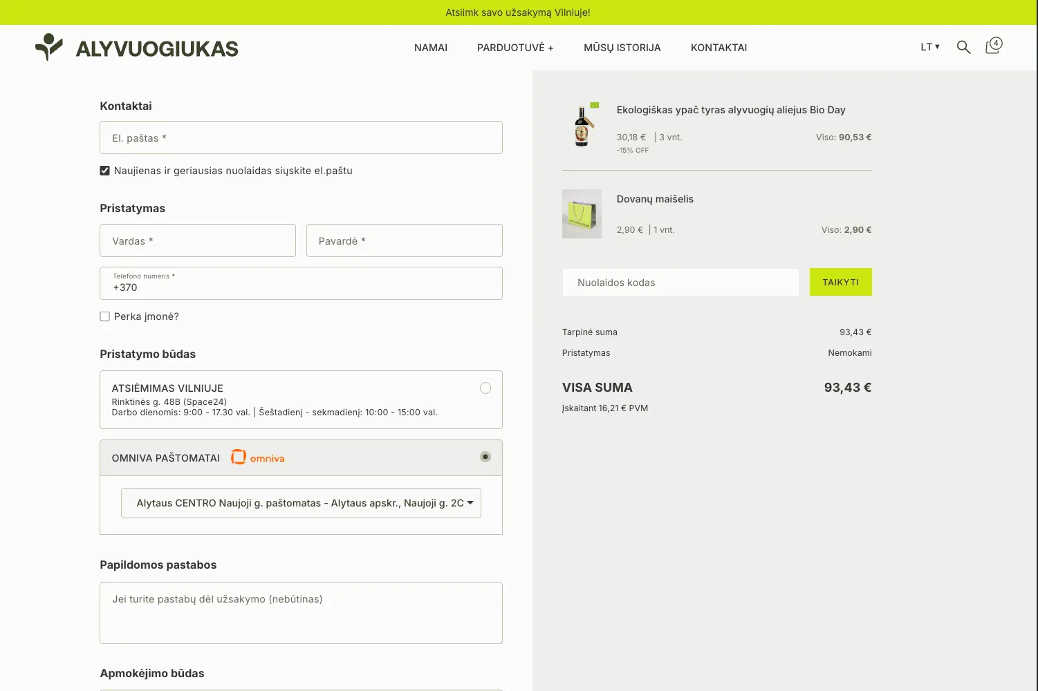 Pirkimo užbaigimo etapas su užsakymo santrauka, kliento duomenimis, pristatymo ir mokėjimo pasirinkimais.